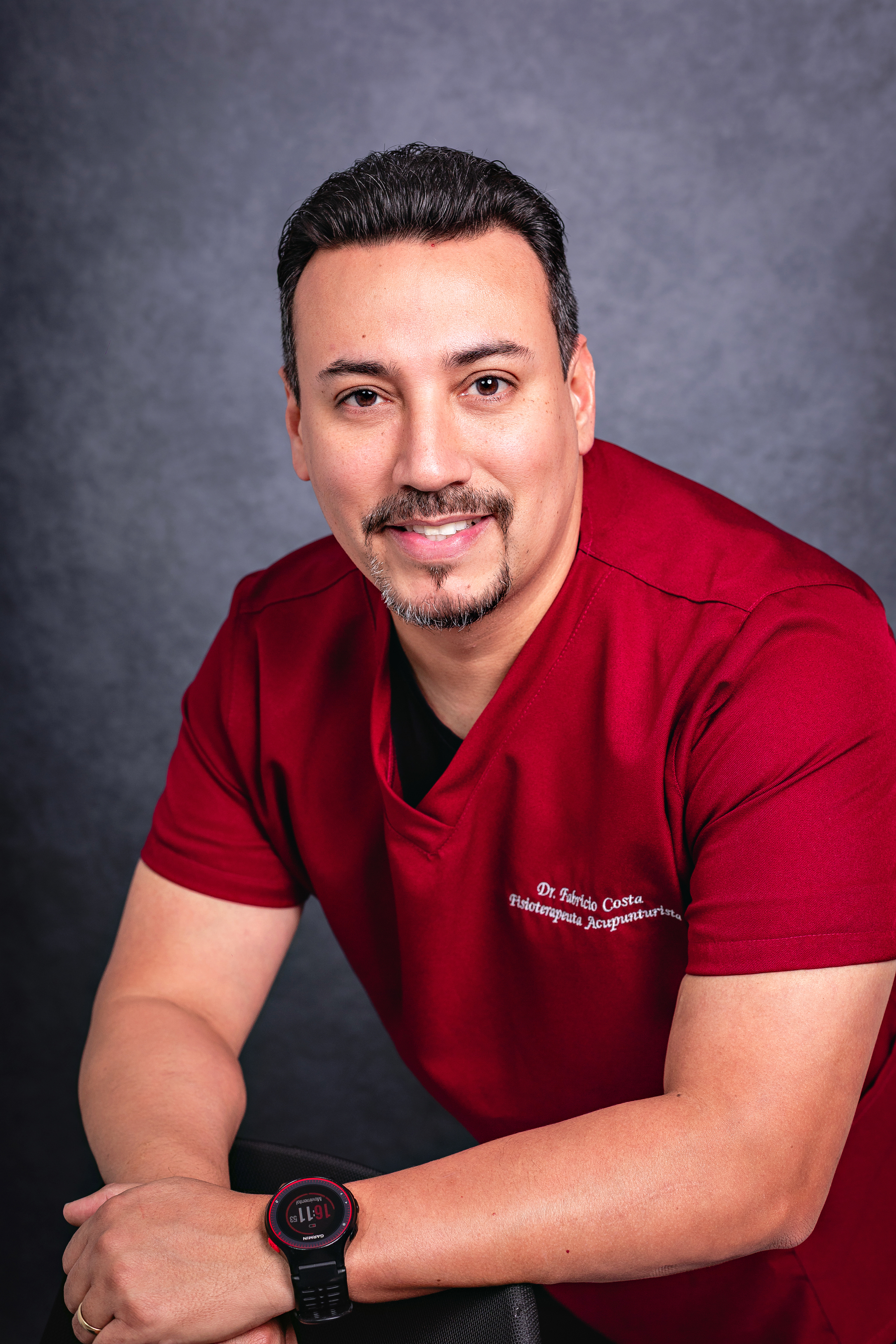 Dr. Fabrício Costa, acupunturista